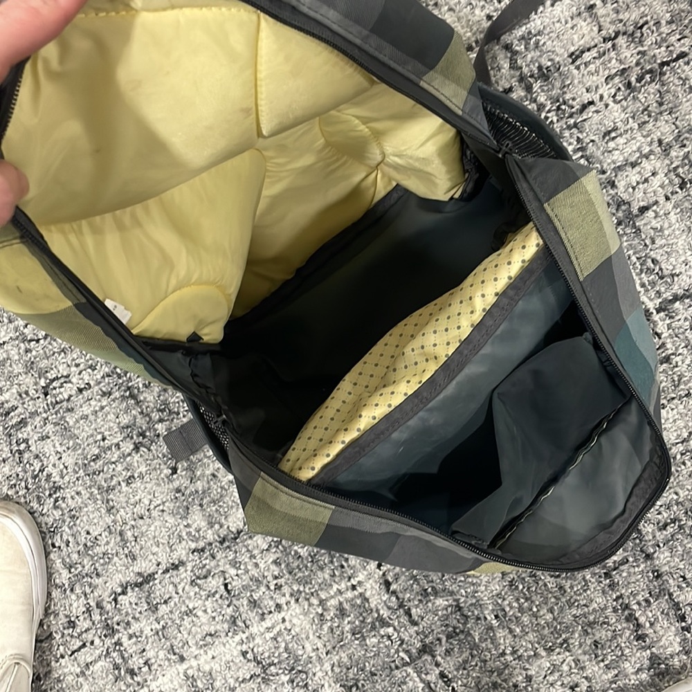 Dakine Backpack - Picture 5 of 7